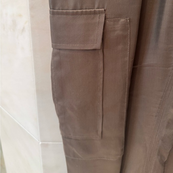 CINQ A SEPT Dark Green Jogger Cargo Pocket Elastic Waist Pant Silk Like size S - Picture 9 of 14